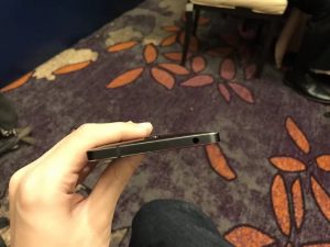 Nokia 6 top headphone jack infrared sensor 300x225 - بررسی Nokia 6؛ اولین گوشی اندرویدی نوکیا نمایی خوب و شروعی ناامید کننده!