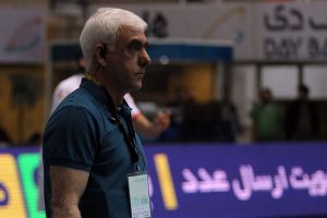 123 1 300x200 - برقی: پیکان کم اشتباه تر بازی کرد و برنده شد/ آماده رویارویی با سایپا می شویم