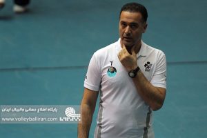 98197808a55d4aeba8a71c2753b4ff9d 300x200 - اکبری: در سخت ترین شرایط نتیجه خوبی گرفتیم/ برای شکست بانک سرمایه باید تمام تلاشمان را بکنیم