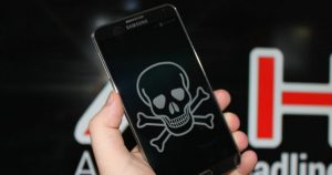 AH Virus Malware Piracy Skull Death Samsung logo 1 760x400 300x158 - شوک گوگل به کاربران با حذف برنامه مخرب System Update از پلی استور