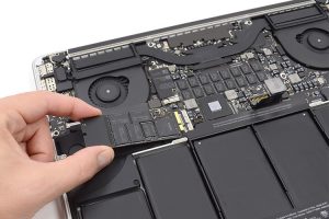 c2d3b732 d1d3 4e8d b421 0dd5dfa42dac 300x200 - 5 مشکل رایج لپ تاپ و راهکار رفع آن&zwnj;ها