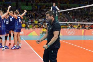 photo 2017 04 08 21 21 45 300x200 - بلنجینی با ترک لوبه همچنان سرمربی تیم ملی والیبال ایتالیا باقی ماند