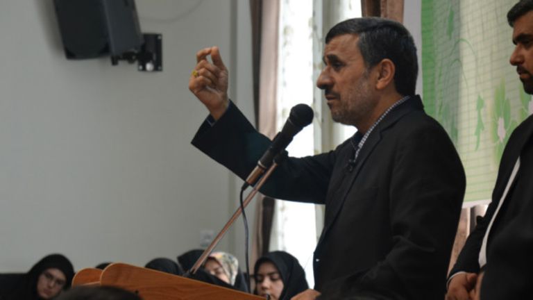 آیا ‘بازگشت احمدی‌نژاد’ فضای سیاسی ایران را تغییر می‌دهد؟