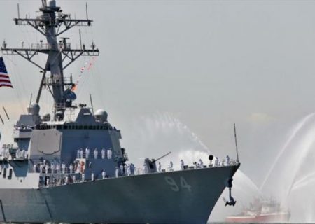 تنش بین ایران و آمریکا در تنگه هرمز/ رهگیری سریع ناو آمریکایی