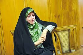 دفاع ابتکار از همسرش در برابر اتهام ورود بنزين خارجي