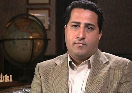 در ایمیل های هیلاری کلینتون، از شهرام امیری بعنوان «آدم ما» یاد شده است