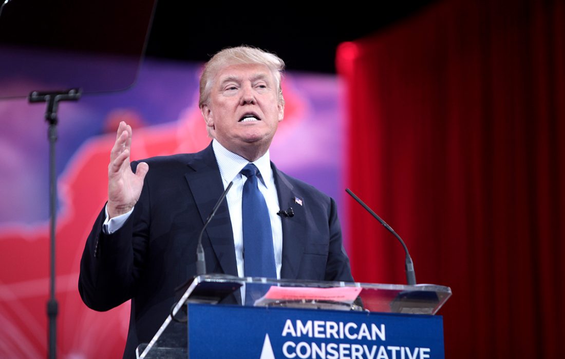 30 وعده‌ عجیب دونالد ترامپ/ از بنا کردن دیواری عظیم تر از دیوار چین تا دادگاهی کردن کلینتون/ ترامپ برای ایران چه برنامه‌ای دارد؟