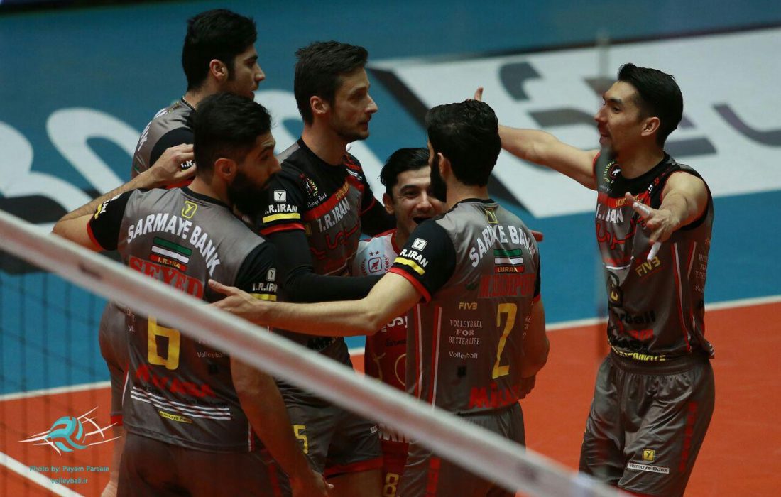 از چهره اولين فيناليست ليگ سى ام در تهران رونمايي شد/ درخشش نصف جام در چشمان سرمايه داران