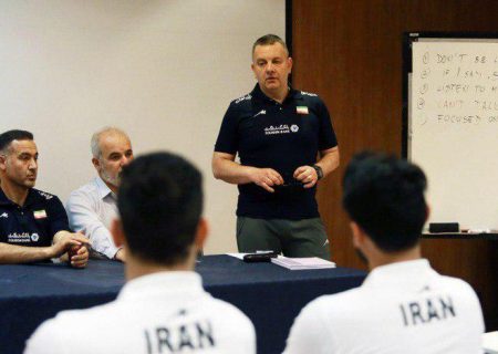 صحبت های کولاکویچ با ملی پوشان در نخستین تمرین تیم ملی والیبال
