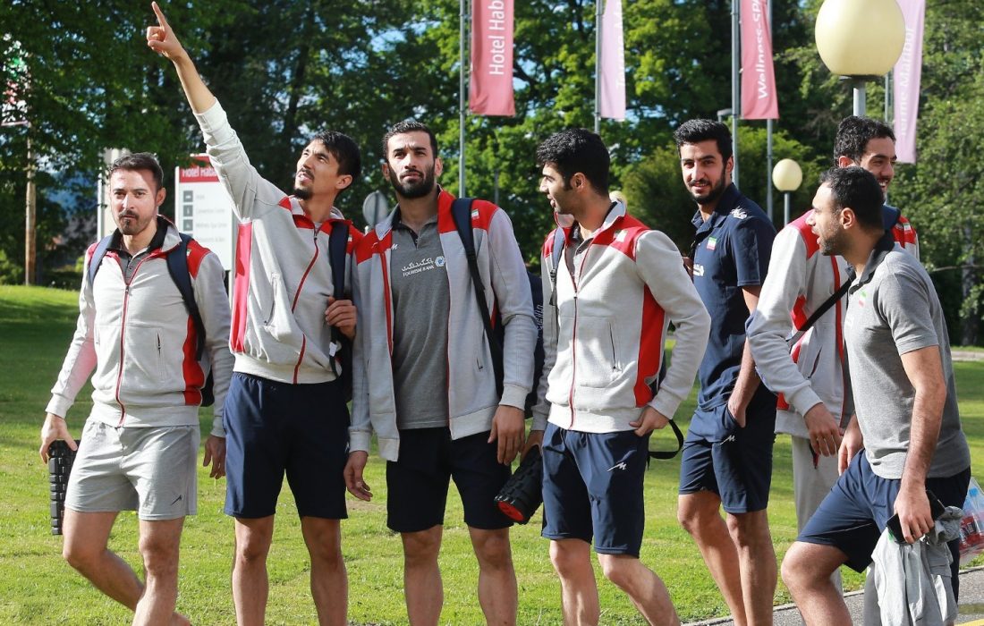 کاروان والیبال ایران عازم لهستان شد