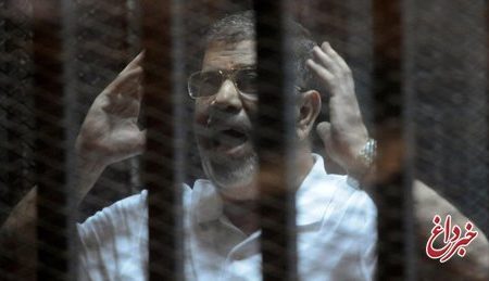 محمد مرسی: من هنوز رئیس‌جمهورم