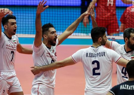 سایت sportklub از قدرتنمایی تیم والیبال ایران در عرصه جهانی و گرفتن جای آمریکا در این رشته ورزشی نوشت.