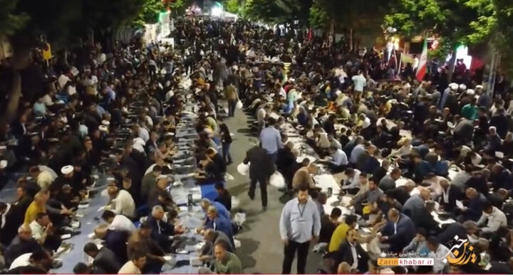 غدیر در خیابان انقلاب؛ برپایی بزرگترین سفره اطعام علوی در میاندوآب