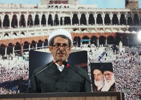 ماموستا احمدی: امام خمینی(ره)عزت نفس را به مستضعفان جهان بازگرداند