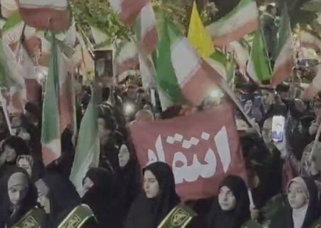 ۹۳ مین تجمع شبانه مردم ارومیه در پاسخ به ندای رهبری در خیابان