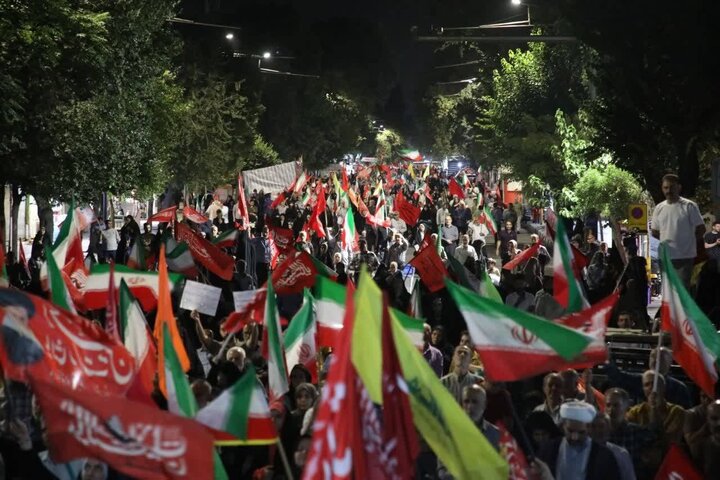 روایت مهر از ۱۷۸ شب ایستادگی و اتحاد مردم ارومیه پای وطن و انقلاب