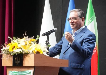 ارزش افزوده سیب تاثیر آن در اقتصاد آذربایجان غربی مورد توجه قرار گیرد