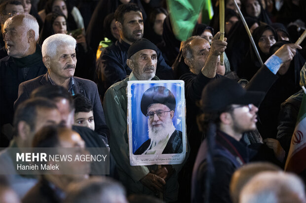 سلماسی ها در ۲۰۹ امین اجتماع شبانه پای وطن ایستاده‌اند