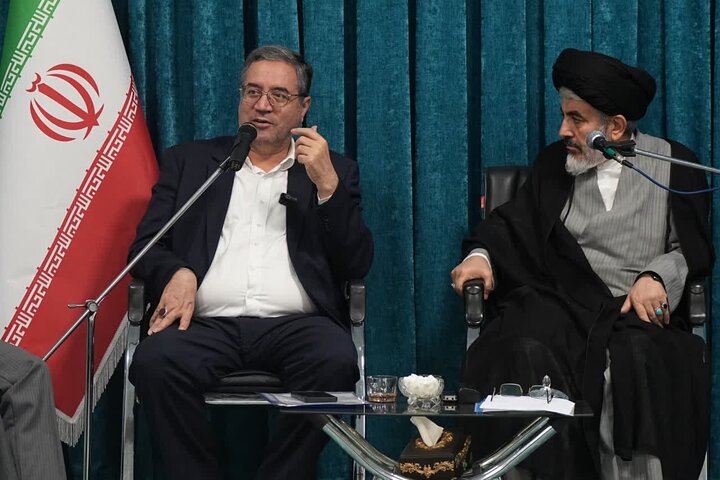 رحمانی:کتاب و کتابخوانی راهکار موثر برای مقابله با جنگ ترکیبی دشمن است